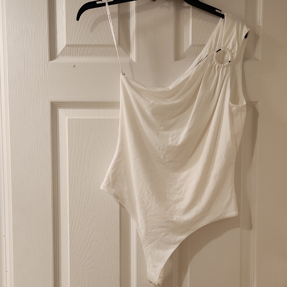 Bailey/44 Elegant White One-Shoulder Bodysuit Size Medium